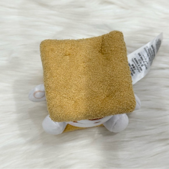 Disney Baymax S’mores Marshmallow Munchlings - Picture 5 of 5